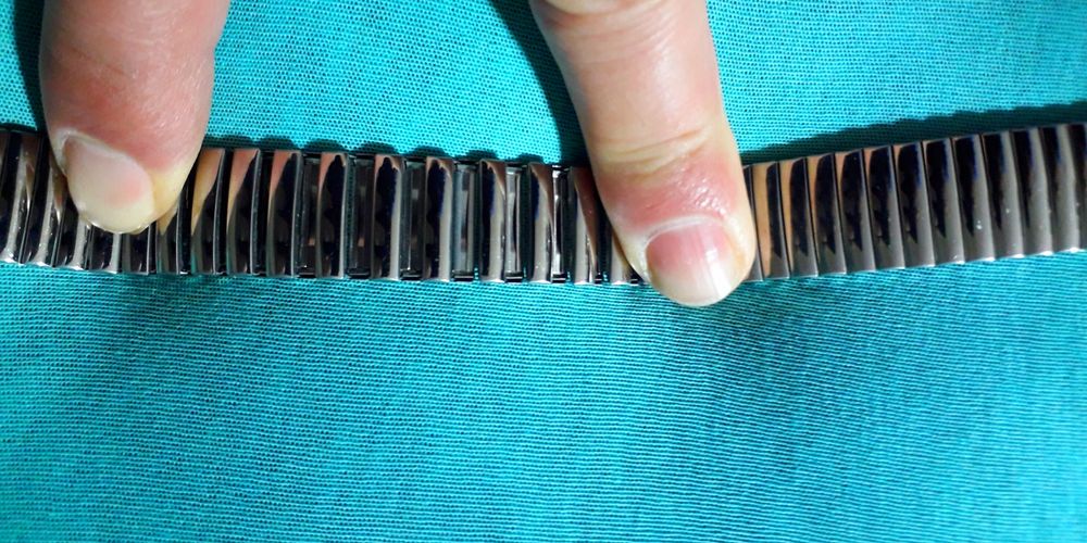 curea din inox extensibilă