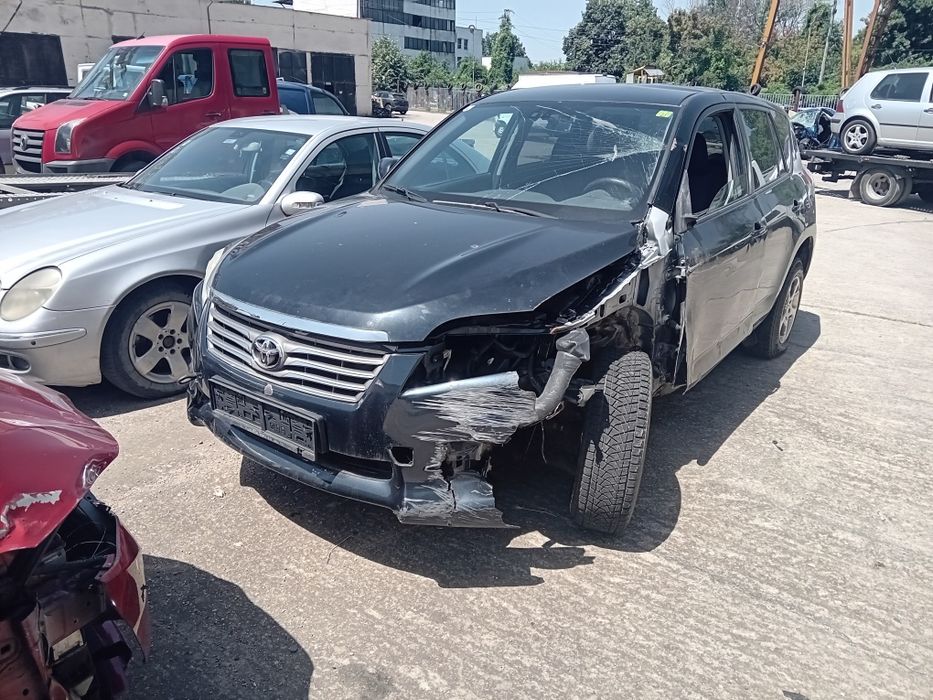 Тойота Р ав 4 АВТОМАТ 2011Г ТЕГЛИЧ 2.2 150К.С НА ЧАСТИ ТАБЛО