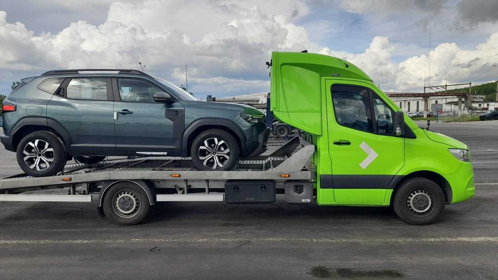 1 Loc liber pe platforma auto din Germania,Belgia sau Olanda,transport