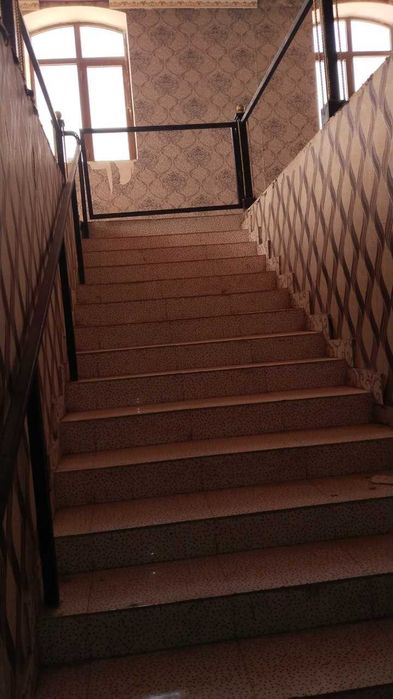 Xizmat ko`rsatish bino-inshoatlari (jixozlarsiz)