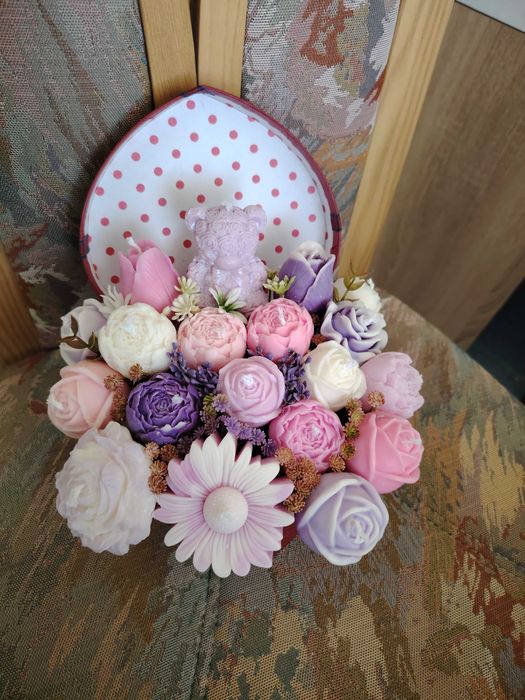 Букети от соев восък