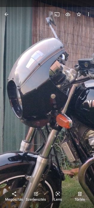 Carene moto cafe racer.