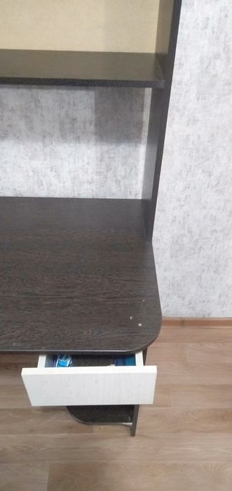 стол компьютерный