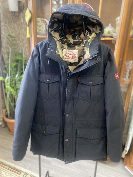 Куртка  зимнея “ Levis “