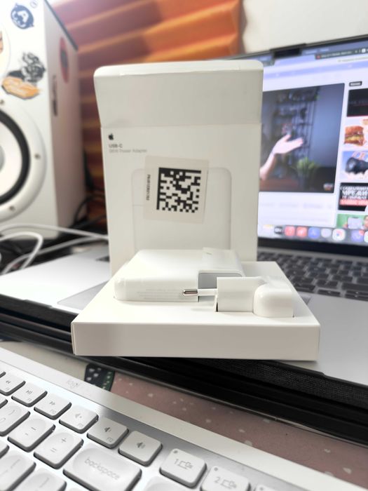 Apple - Power Adapter, USB-C 96W