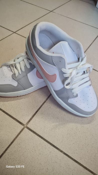 Дамски маратонки номер37 , 38,39.40