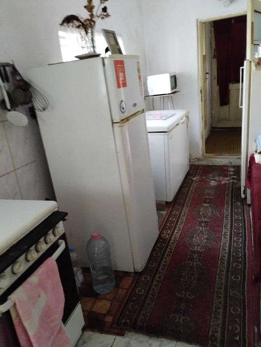 Casa batraneasca de vanzare