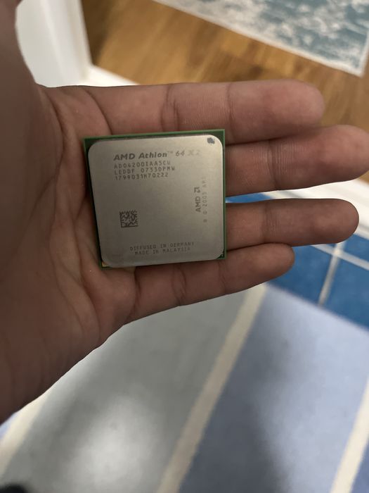 AMD Athlon 64x2 4200 +