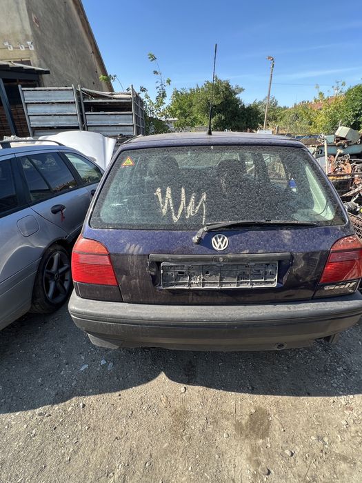 Volkswagen Golf 3 НА ЧАСТИ