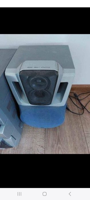 Boxe Studio și conbina audio JVC