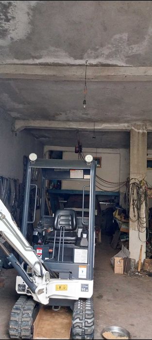 Constructie hala garaj plus teren ,   250 mp,  Sos. Fundeni, Stradal