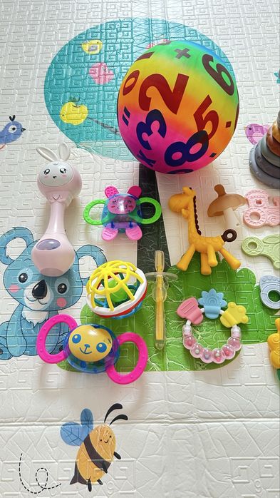 Игрушки для маленьких