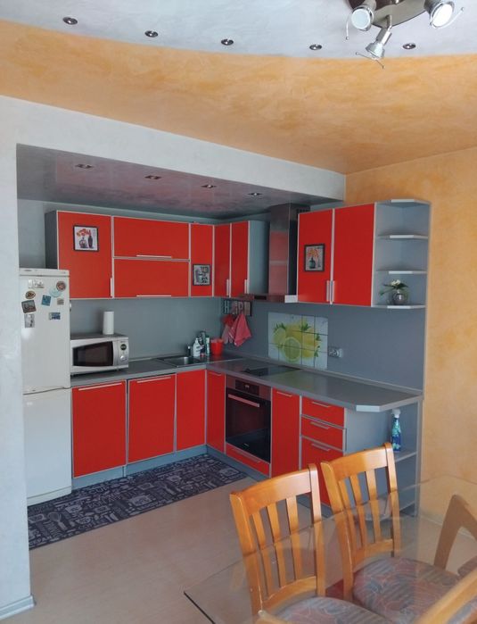 Продава етаж от къща в гр.Дупница