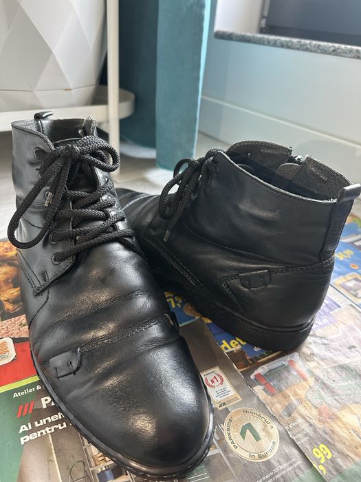 Ghete barbati din piele, marimea 43, negre, curate