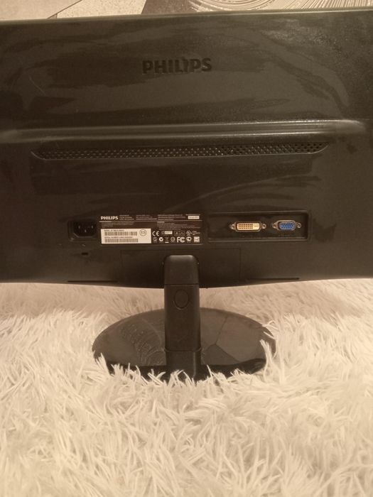 Монитор PHILIPS клавиатура и мышка