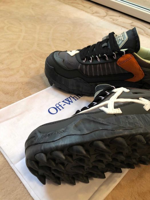 Adidasi Off-White ODSY 1000