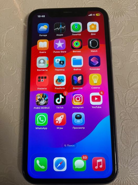 Айфон 11 продам 60000