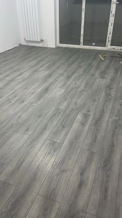 Raschetat/Montat Parchet