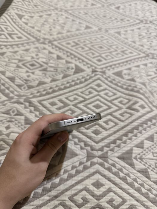 iPhone 15 pro 256gb dual sim