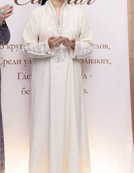 Платье из натурального льна (Катар)
