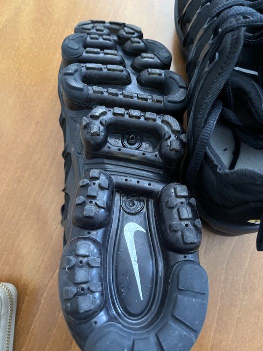 Маратонки оригинални.