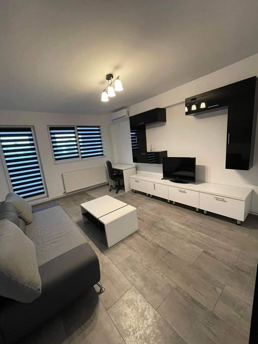 Proprietar inchiriez ap.2 camere P-ta Marasti