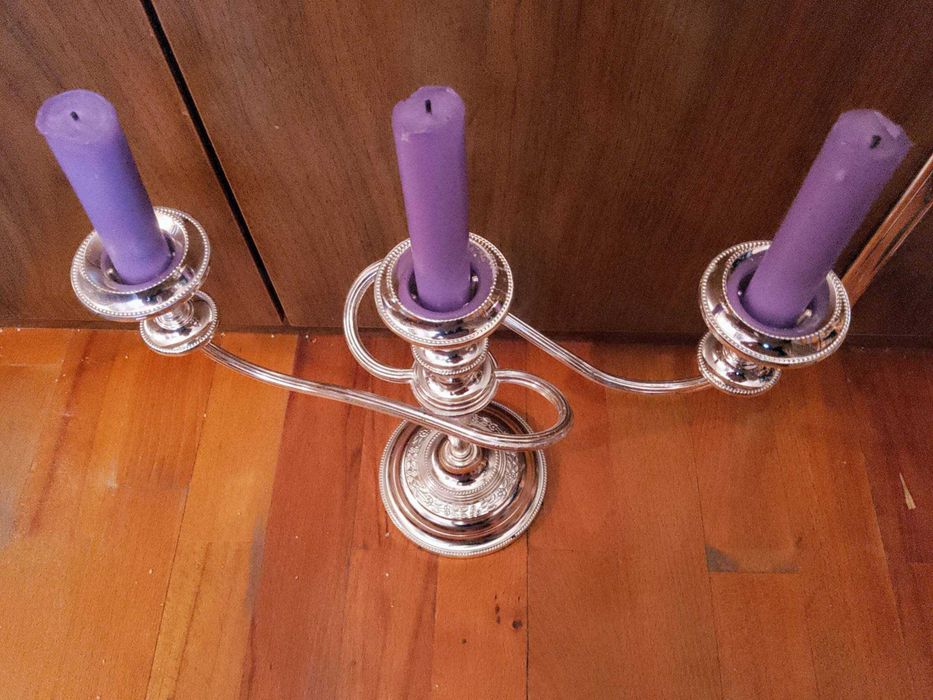 Посребрен свещник