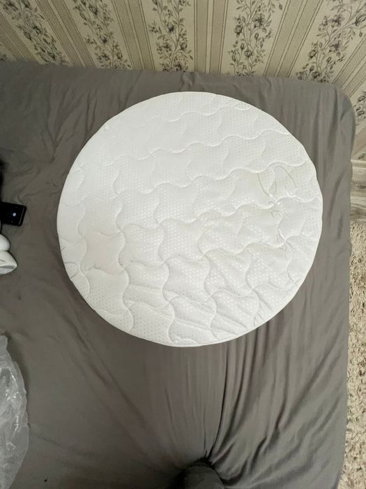 Продам круглый детский матрас  новый