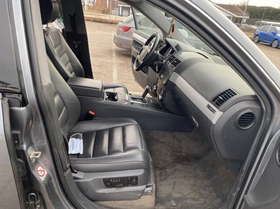 VW Touareg 2.5 R5 2004 год. На Части