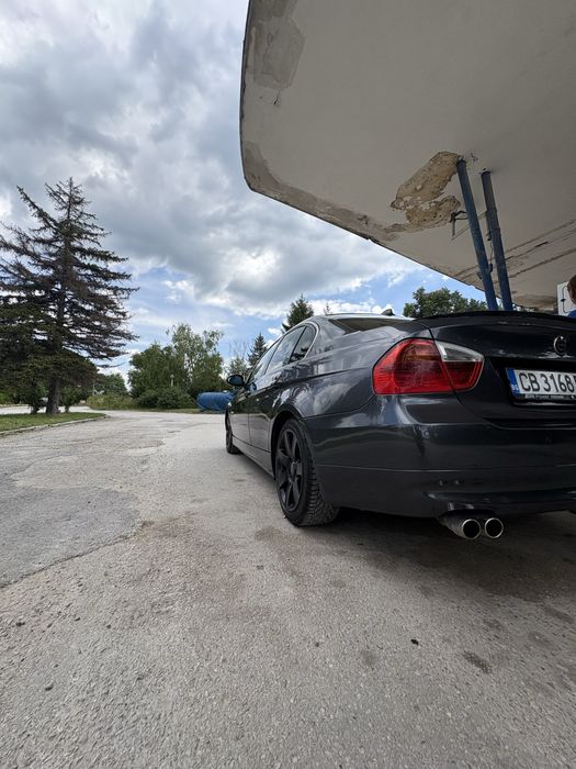 BMW e90 325xi 218hp