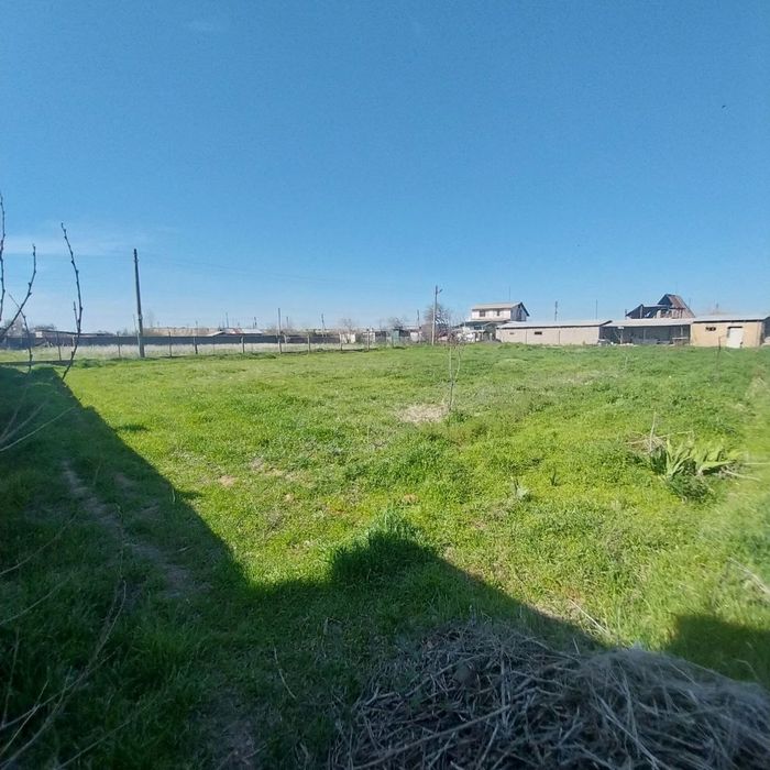 Дала Ховли сотилади.