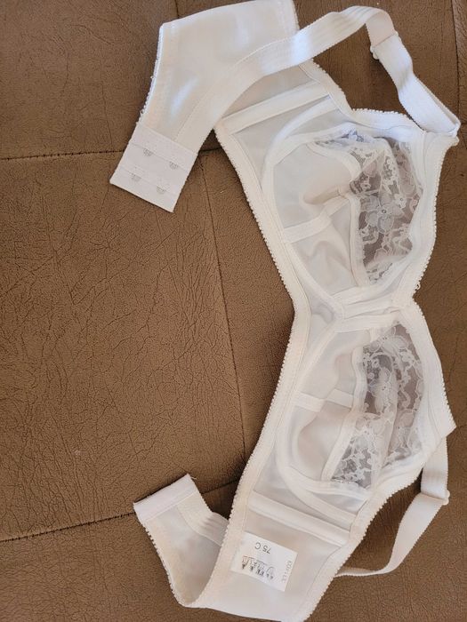 Сутиен на фирма Опал