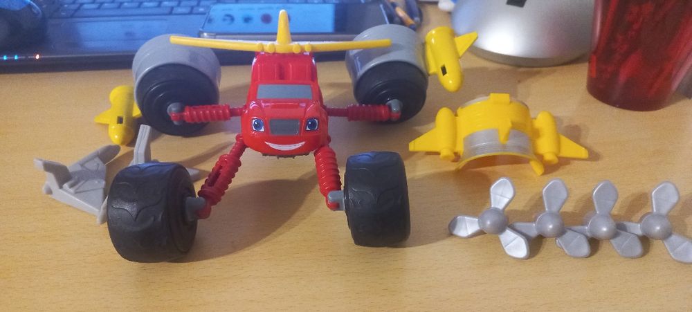 Masina articulata transformabil blaze