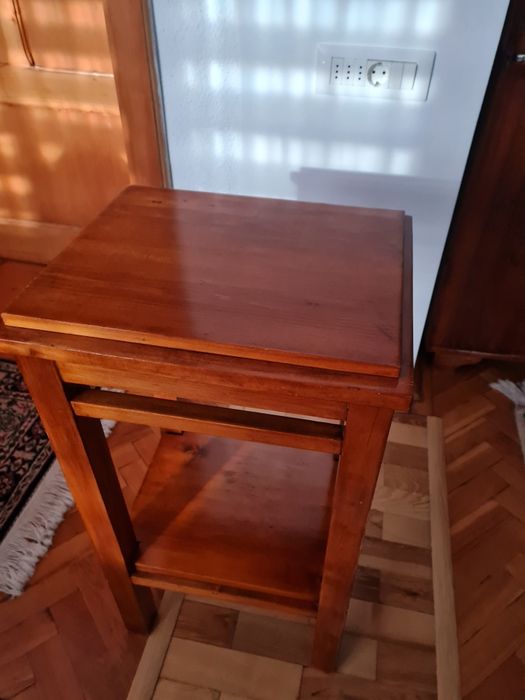 Masa din lemn cires