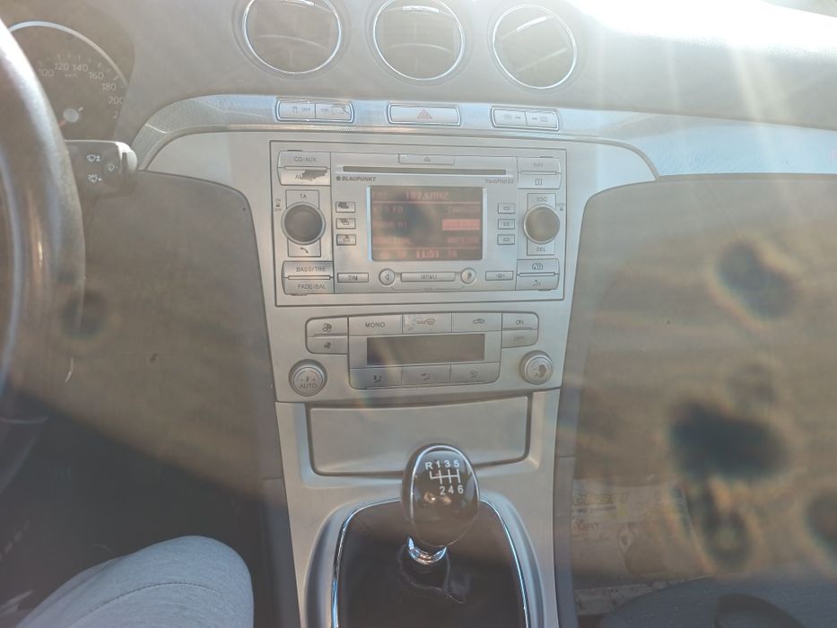 Ford Galaxy an 2007..