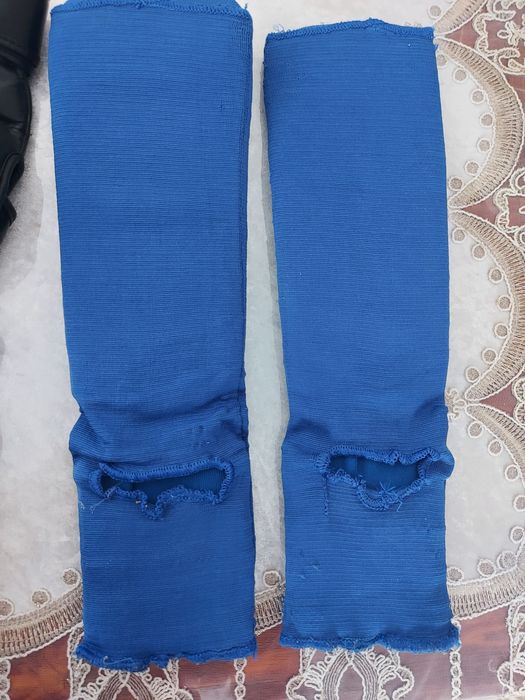 Продам перчатки черепашки и футы