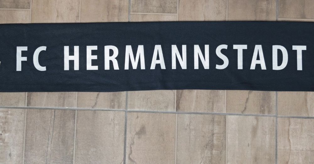 Hermannstadt – Eșarfă de fotbal neagră și roșie