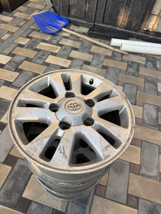 Тойота ланд крузер диска.