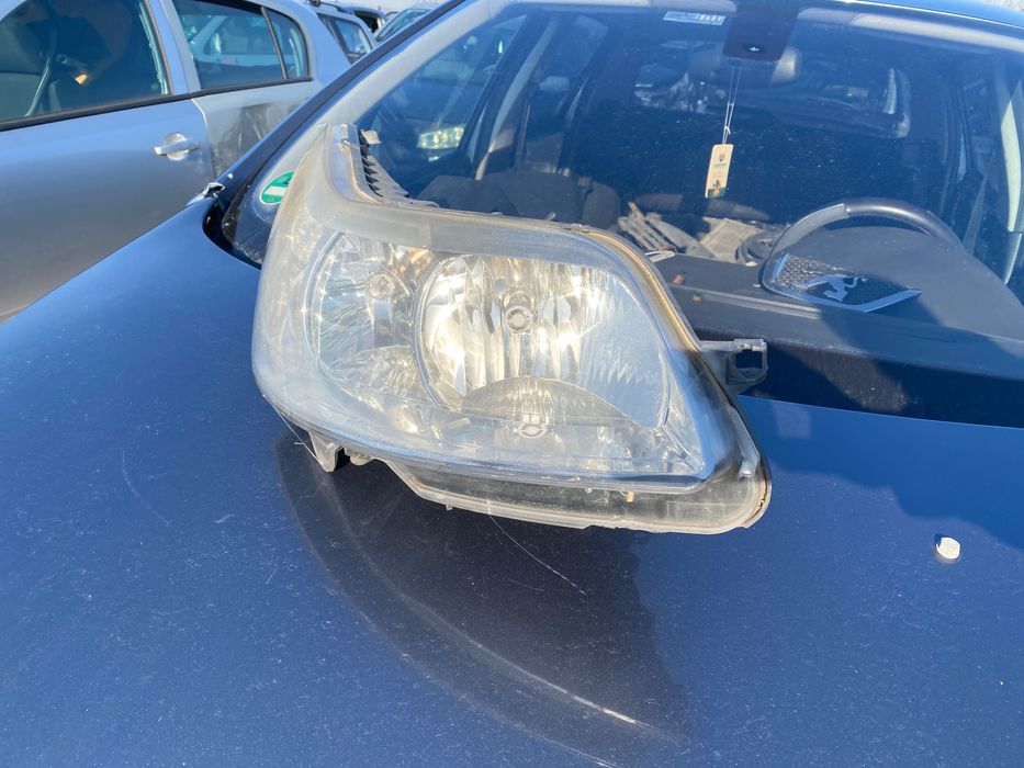 Фар десен  за ситроен ц4