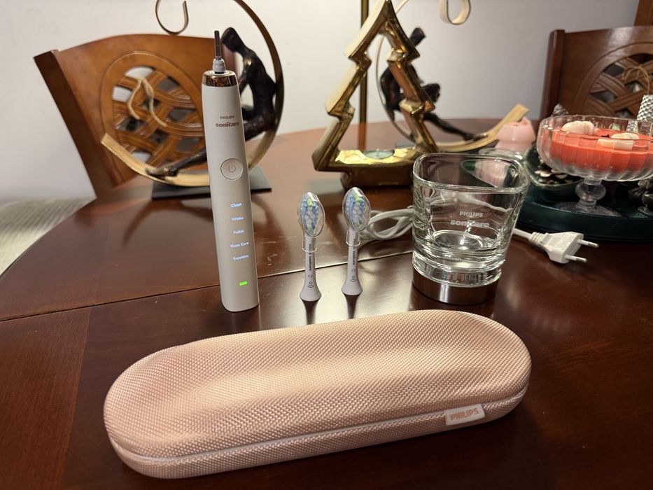 Periuta de dinti Philips Sonicare DiamondClean (HX9330)