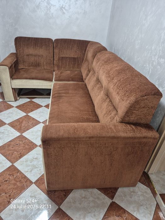 Vand colțar extensibil ca  nou