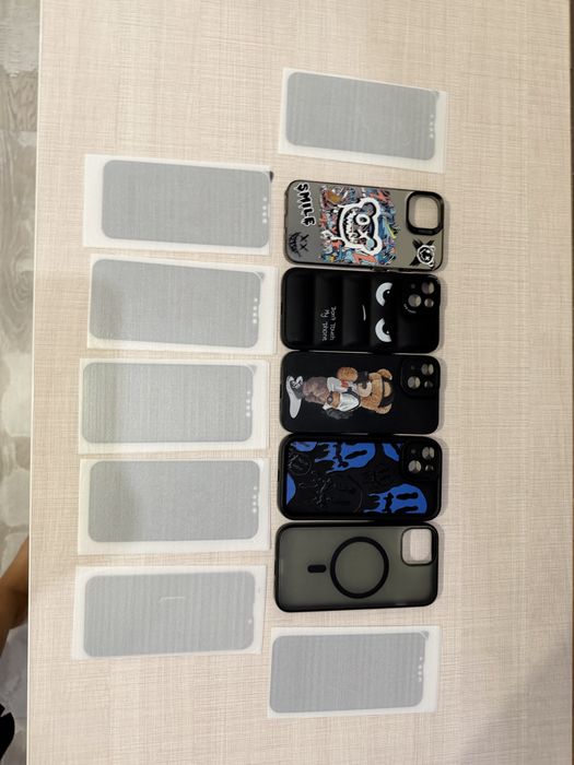 Продавам Калъфи и протектори за iPhone 14