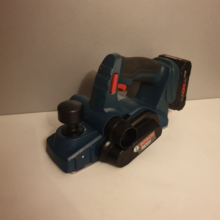 Bosch GHO 18V-Li Rindea electrica pe acumulator 4.0AH Li-Ion