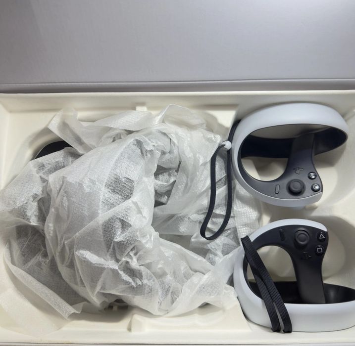 PlayStation VR2, купени преди 3 месеца с гаранция, чисто нови, налични доказателства