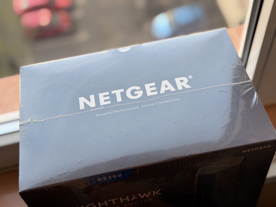 Router WIFI 7 Netgear RS300 NightHawk
