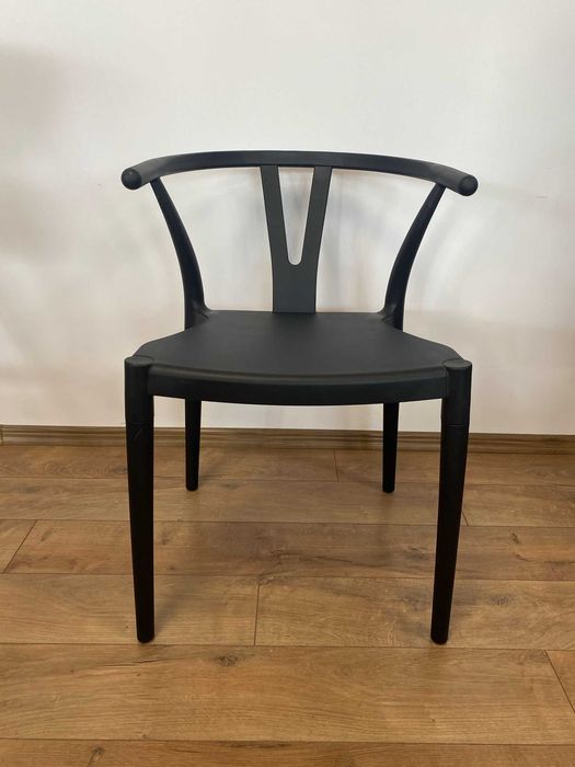 Scaune terase model WISHBONE HoReCa din polipropilenă