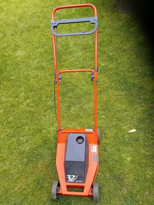 Masina de tuns iarba SABO 32ELH