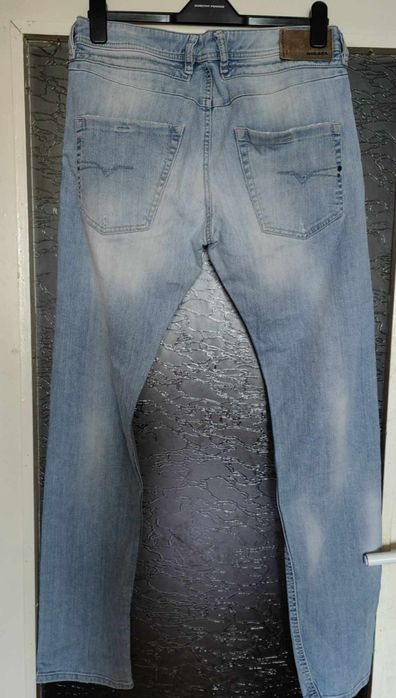 Дънки и фланелки DIESEL