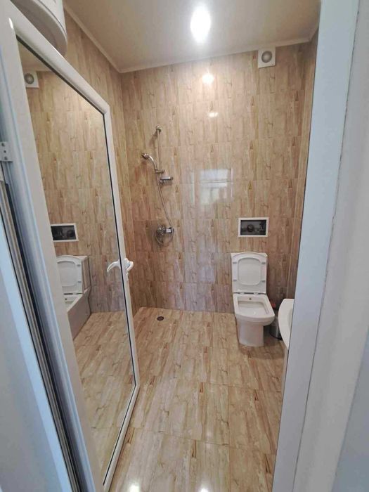 Дава се под наем Тристаен апартамент в Ямбол, Аврен - 90 кв.м за 433.5 € - Снимка #9