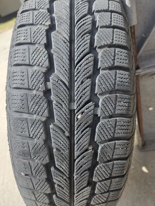 Зимни гуми с джанти 175/65R14 Toyota yaris